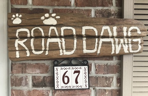 Starkville Condominio | Road Dawg Condo Bienvenido al país de Dios.
