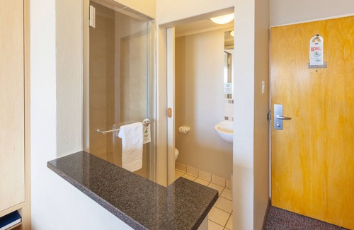 Summerstrand Hotel | Road Lodge Gqeberha