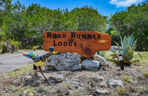 La Hacienda Estates Casa | Road Runner Lodge