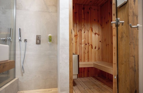 Lipjan Hotel | Roadside Hotel