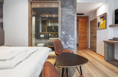 Lipjan Hotel | Roadside Hotel