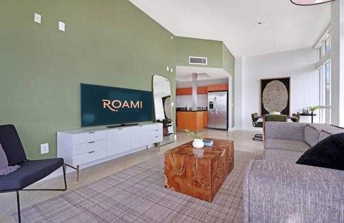 Sunny Isles Beach Casa | Roami at Sunny Isles | Rooftop Pool | 3 Bedroom