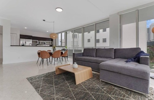 Sunny Isles Beach Casa | Roami at Sunny Isles | Rooftop Pool | 2 Bedroom