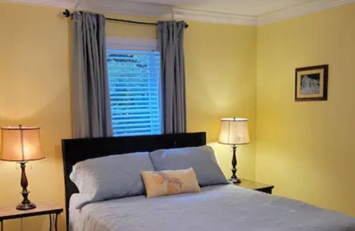 Bakersville Casa | Roan Mountain Creek Side Hideaway