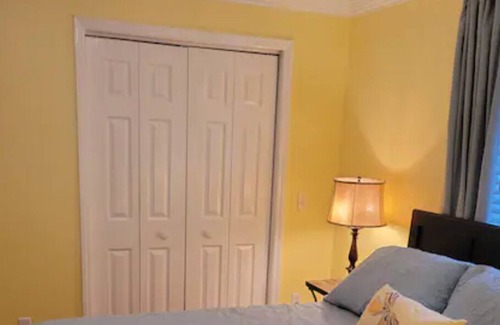 Bakersville Casa | Roan Mountain Creek Side Hideaway