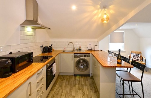 Caerau Apartamento | Roath - Modern Flat Near City Centre W/Parking | Pass the Keys
