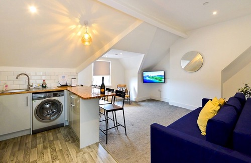 Caerau Apartamento | Roath - Modern Flat Near City Centre W/Parking | Pass the Keys