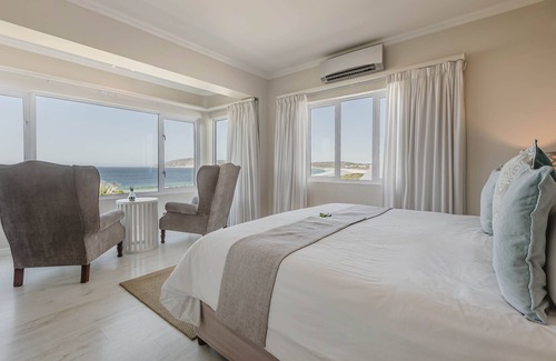 Robberg Beach Casa | Robberg Beach Lodge - Lion Roars Hotels & Lodges