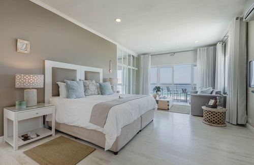Robberg Beach Casa | Robberg Beach Lodge - Lion Roars Hotels & Lodges