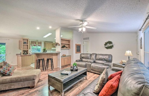 Robbinsville Casa | Robbinsville Home, Close to Boating and Marina!