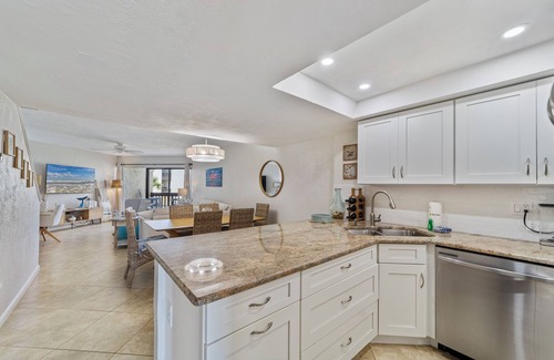 Butler Beach Condominio | Robin's Nest at Island House G234