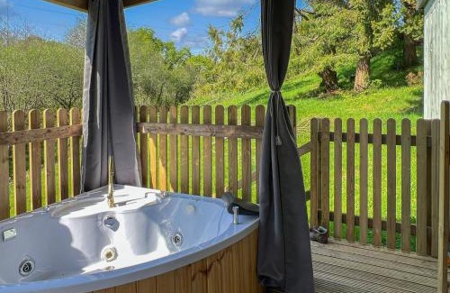 South Molton Cabina | Robins Nest Lodge