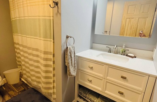 Malta Condominio | Robin’s Wake Close to Saratoga Race Course. Pet Friendly!
