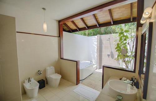 Funamadua Complejo | ROBINSON MALDIVES - Adults only