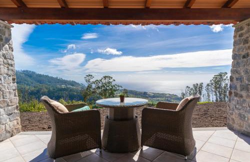 Calheta Casa | Rochão Village by Rent2U, Lda