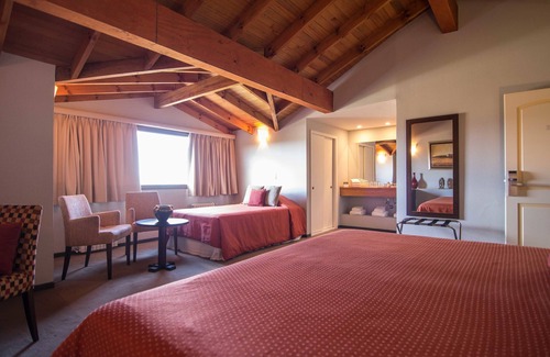 Macrozona Bahía Redonda y Primeros Faldeos Hotel | Rochester Calafate