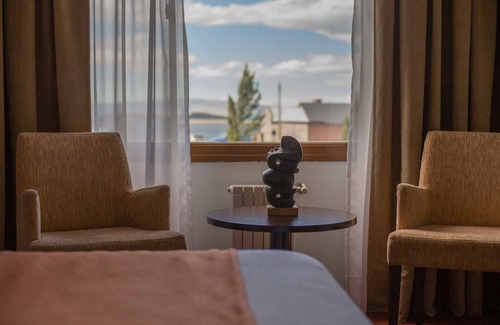 Macrozona Bahía Redonda y Primeros Faldeos Hotel | Rochester Calafate