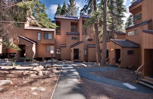 Carnelian Woods Casa | Rock Beach: 3 dormitorios, 2 baños adosados en Carnelian Bay, capacidad para 8