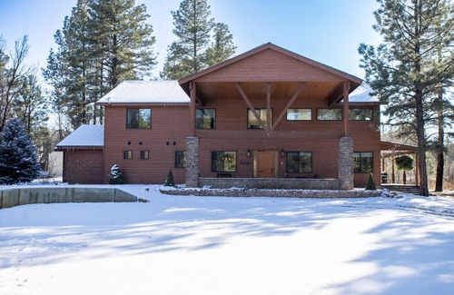 Clay Springs Cabina | Rock Creek Ranch - 5+ Acres | Hot Tub | Playground