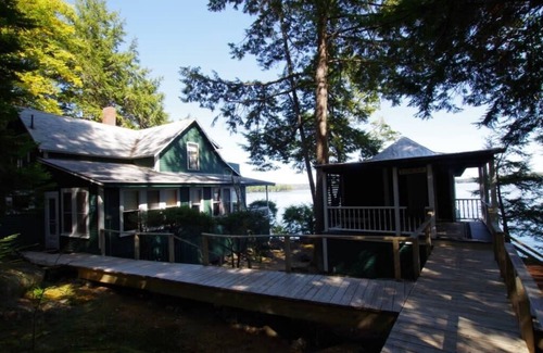 Sunapee Casa | Rock Fern Summary: La