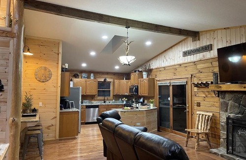 Laurelville Casa | Rock House Cabins in Hocking Hills, Oh