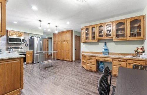 Johnson County Otro | Rock House Retreat