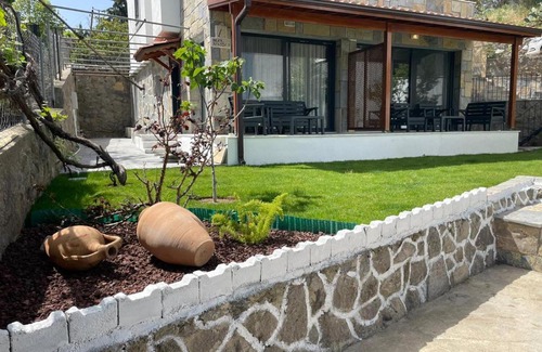 Gundogan Apartamento | Rock Houses Gundogan