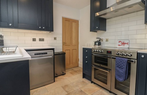 Porthleven Casa | ROCK LOBSTER, pet friendly, character holiday cottage in Porthleven