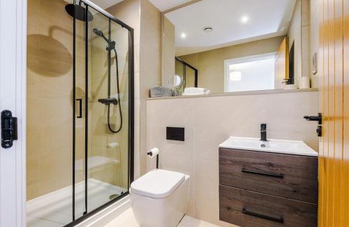 Stoney Middleton Apartamento | Rock Mill - Superior Apartment with Private Patio