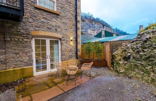 Stoney Middleton Apartamento | Rock Mill - Superior Apartment with Private Patio