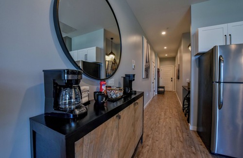 Tuscaloosa Condominio | Rock & Roll Tide! Steps away from Amphitheater and downtown!
