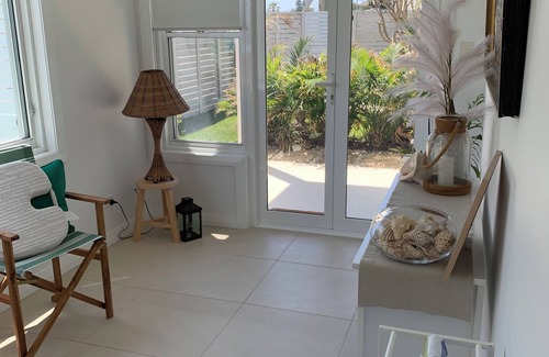 Anna Bay Apartamento | ROCK SALT Luxury 3 B/room Ocean Front Apartment -- breathtaking 270 degree view