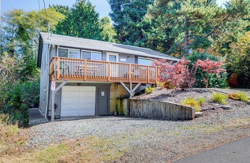 Rockaway Beach Cabaña | Rockaway Beach House - Walk to Ocean!