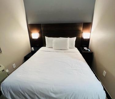 Brownsville Hotel | Rockaway Hotel