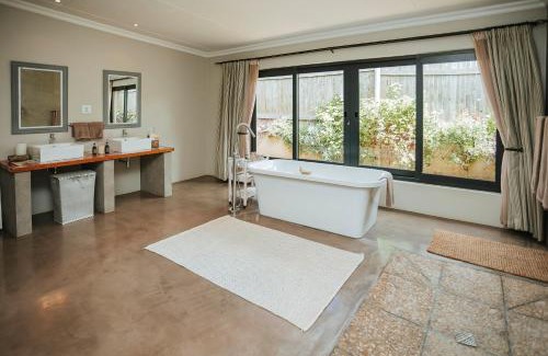 Amahlathi Cabina | Rockdell Lodge