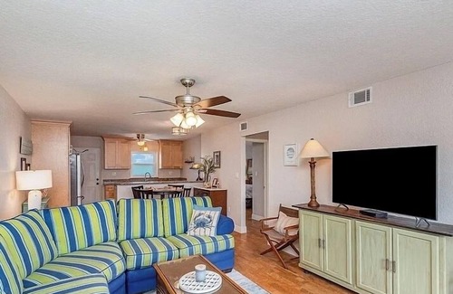 Titusville Condominio | Rockets! Water! Just Breathe!