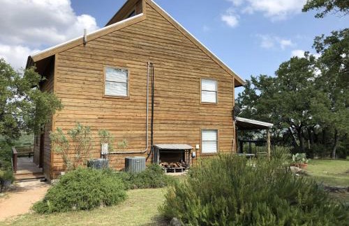 Pipe Creek Casa | Rockin' B Ranch Bluff House