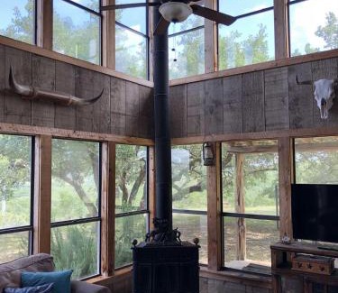 Pipe Creek Casa | Rockin' B Ranch Bluff House