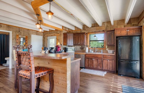Pipe Creek Casa | Rockin B Ranch Bluff House