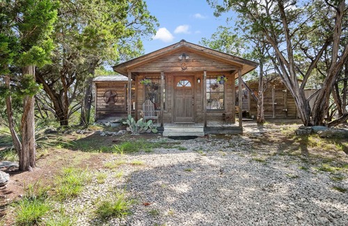 Pipe Creek Cabina | Rockin B Ranch Love Shack | Tina caliente | Privado | Escapadas Romaticas