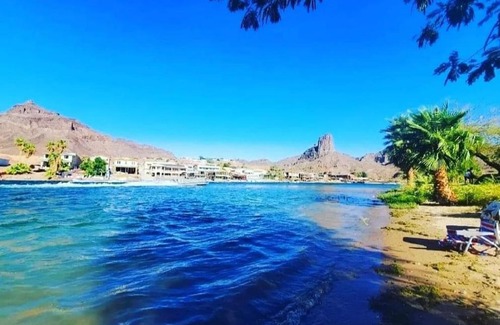 Parker Dam Casa | Rockin-River House, waterfront!
