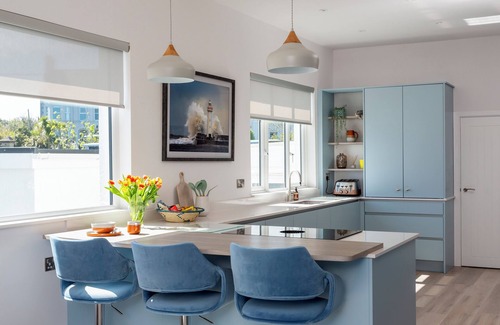 Donaghadee Cabaña | ROCKLYN LODGE, family friendly, with open fire in Donaghadee
