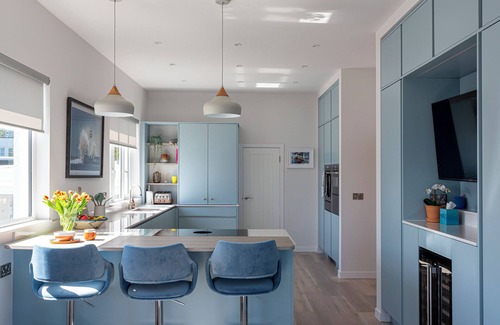 Donaghadee Cabaña | ROCKLYN LODGE, family friendly, with open fire in Donaghadee