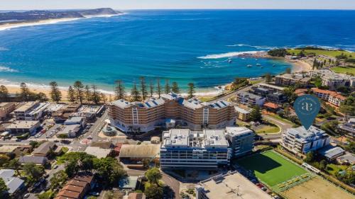 Terrigal Casa | Rockpool #2 Short Walk To Beach, Shops, Cafes Accom Holidays