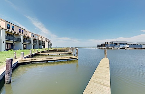 Harbor Oaks Condominio | Rockport Mode | Bay Views, Great Fishing + Boating