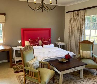 Albert Luthuli Casa | Rocks & Roses Farm stay