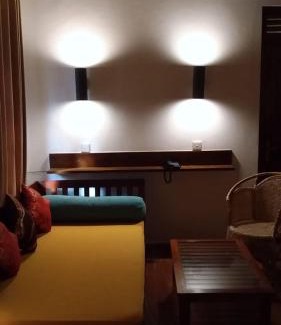 Unawatuna Hotel | Rockside Cabanas Hotel