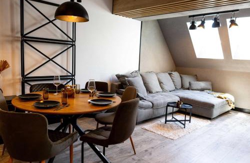 Tractorul Apartamento | Rockstar Residence