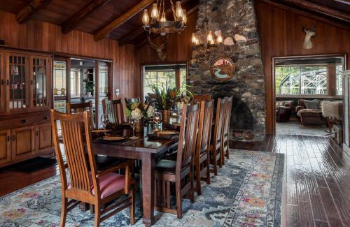 Hacienda Casa | Rocktop Lodge