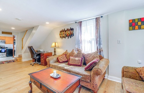 Rockville Casa | Rockville Home w/ Spacious Yard: 17 Mi to DC!